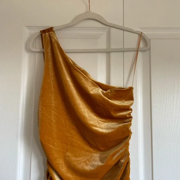 NWT House of Harlow 1960 Women’s Slinky Ruched Velvet Mini Dress Gold X-Small - Picture 3 of 14